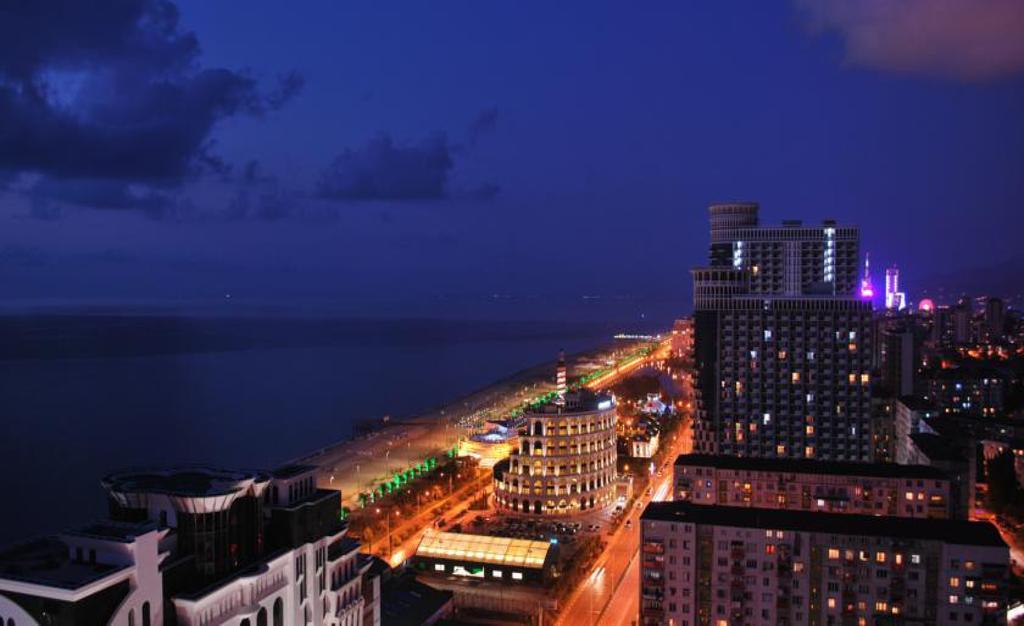 White Sail Apartments Batumi Exteriör bild